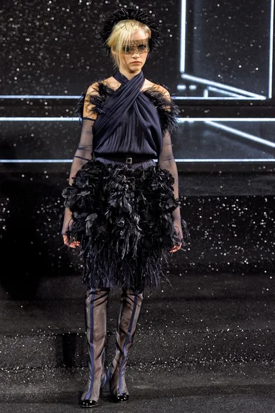 Look 44